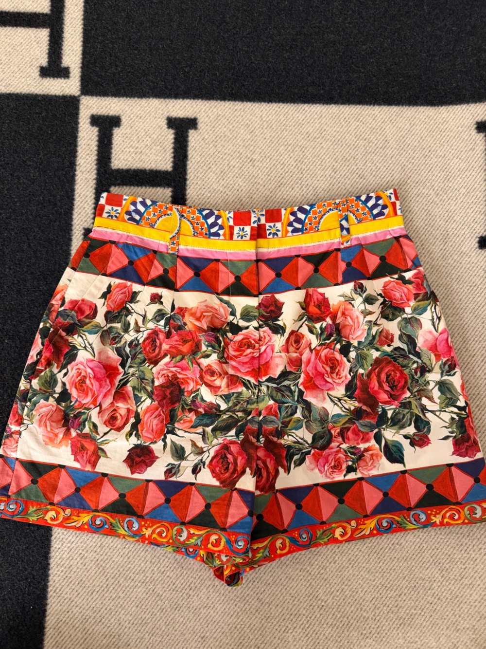 Dolce & Gabbana Gorgeous High waisted shorts
